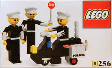 Set 256 - Police Officers and Motorcycle - De BrickPlaats