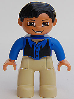 Minifig 47394pb078 - Duplo Figure Lego Ville, Male, Tan Legs, Blue Top, Black Vest, Black Hair - De BrickPlaats