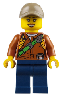 Minifig cty0804 - City Jungle Explorer Female - Dark Orange Shirt with Green Strap, Dark Blue Legs, Dark Tan Cap with Hole, Black Eyebrows - De BrickPlaats