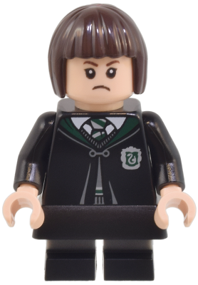 Minifig hp492 - Pansy Parkinson - Slytherin Robe Clasped, Black Skirt, Black Short Legs with Dark Bluish Gray Stripes - De BrickPlaats