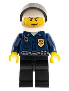 Minifig wc023 - Police - World City Patrolman, Dark Blue Shirt with Badge and Radio, Black Legs, White Helmet, Black Visor - De BrickPlaats